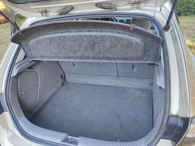 Mazda 3, pěkná - garážováno  - foto 9