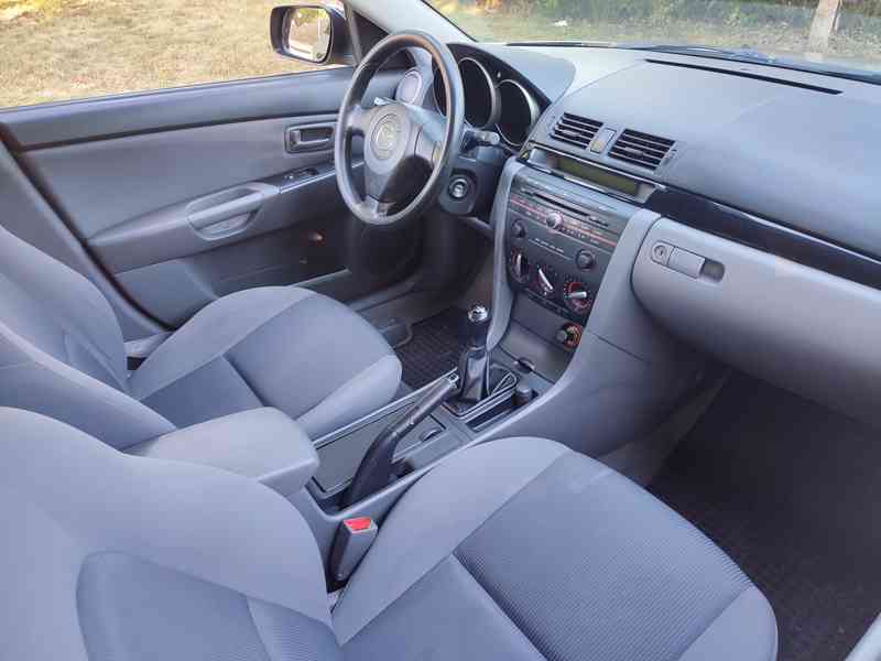 Mazda 3, pěkná - garážováno  - foto 12