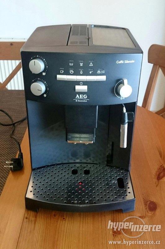 automatické espresso AEG na náhradní díly - foto 1