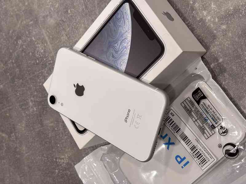 Apple iPhone XR bílý, 128gb