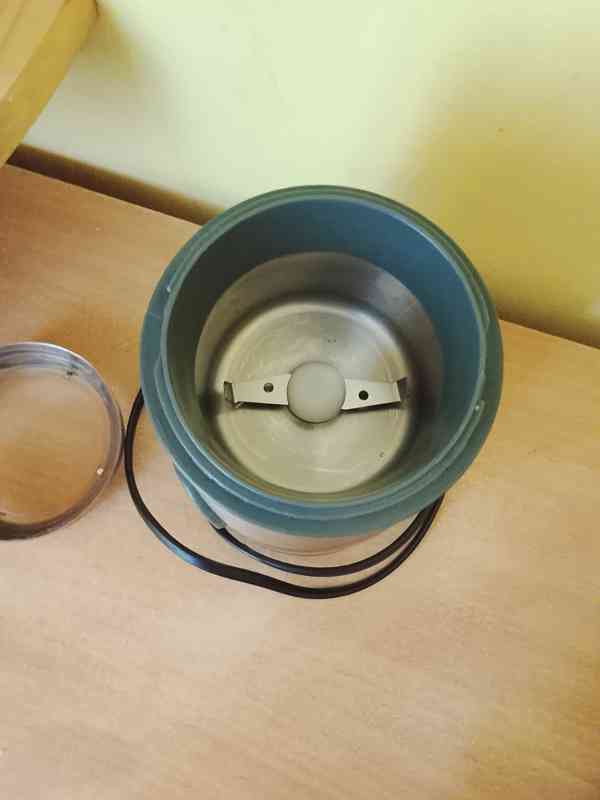 Prodám mlýnek na kávu - foto 3