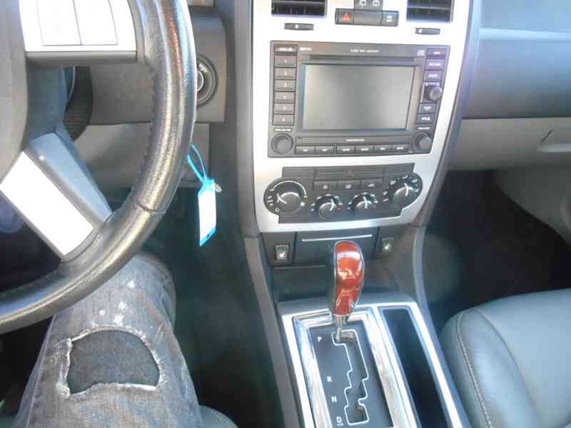 Chrysler 300C Combi 5,7 HEMI 4x4 AWD Limited TOP 2005 - foto 22