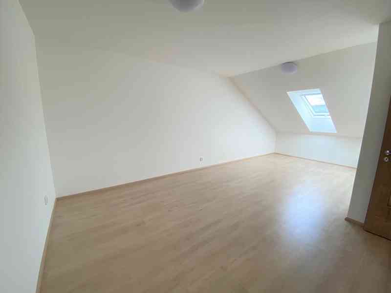 PRONÁJEM NOVOSTAVBY BYTU 4+KK V JINAČOVICÍCH  - foto 9