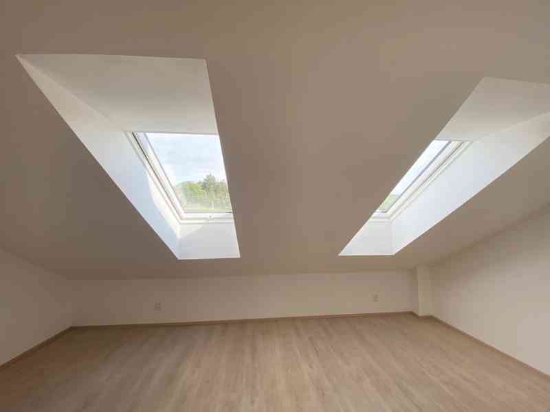 PRONÁJEM NOVOSTAVBY BYTU 4+KK V JINAČOVICÍCH  - foto 14