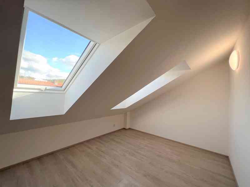 PRONÁJEM NOVOSTAVBY BYTU 4+KK V JINAČOVICÍCH  - foto 12