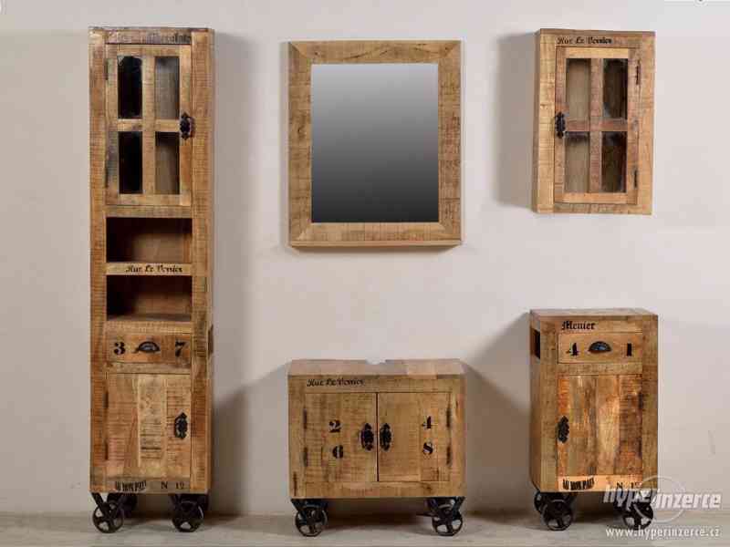 Skříňka do koupelny, dřevěná skříňka z masivu - foto 2