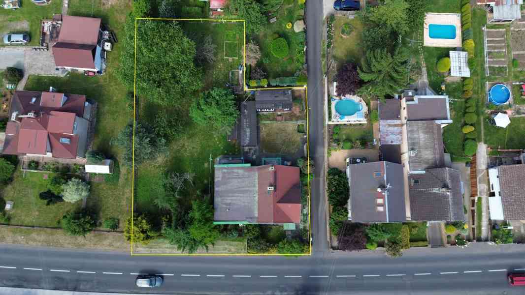 Prodej rodinného domu 218 m², pozemek 1155 m² Brná, Ústí n.L - foto 3