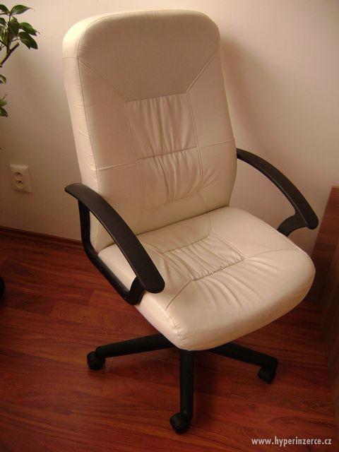 Prodám kancelářské křeslo bílé - foto 1