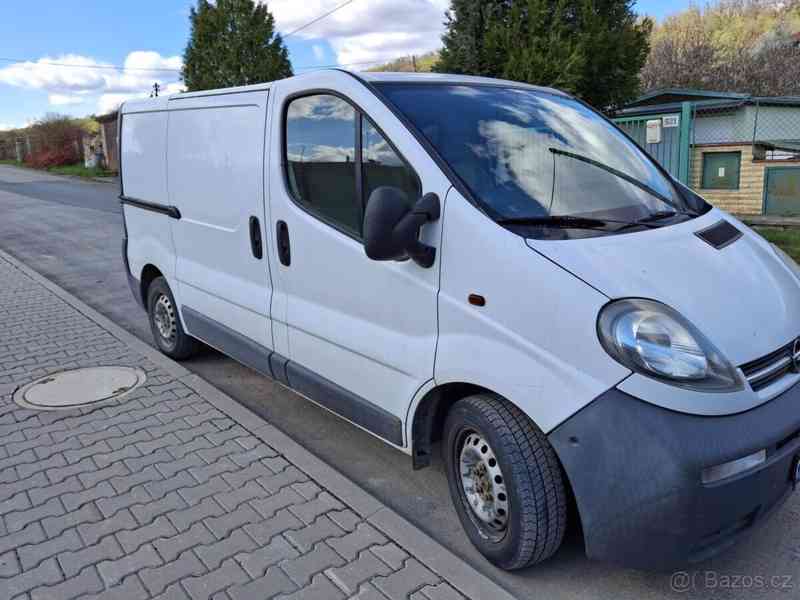 Opel Vivaro 1,9 cdti - foto 1