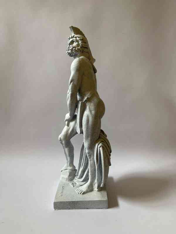 Římská socha bojovníka - Sparťan - foto 5