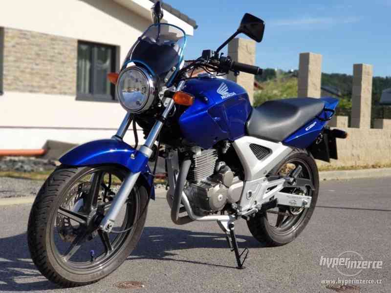 Honda CBF 250 najeto pouze 8500km - foto 6