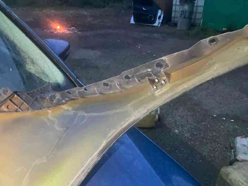 BLATNÍK PŘEDNÍ PRAVÝ VW PHAETON  3D0821022J - foto 4