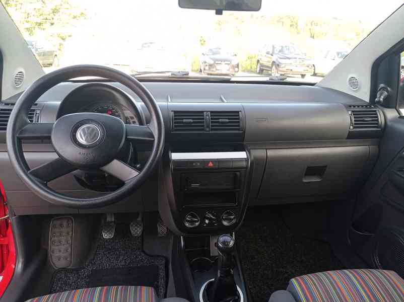 Volkswagen Fox 1.2i KLIMA/POSILOVAČ/TOP - foto 21