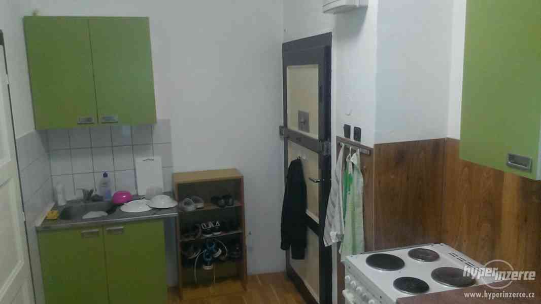 pokoj pro 1 nebo 2 osoby v Brně ul. Rybníček - foto 3