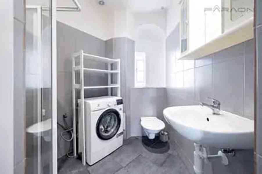 Pronájem bytu 2+1 62 m² Karoliny Světlé, Praha - Staré Město - foto 8