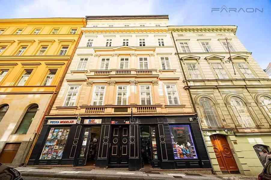 Pronájem bytu 2+1 62 m² Karoliny Světlé, Praha - Staré Město - foto 9