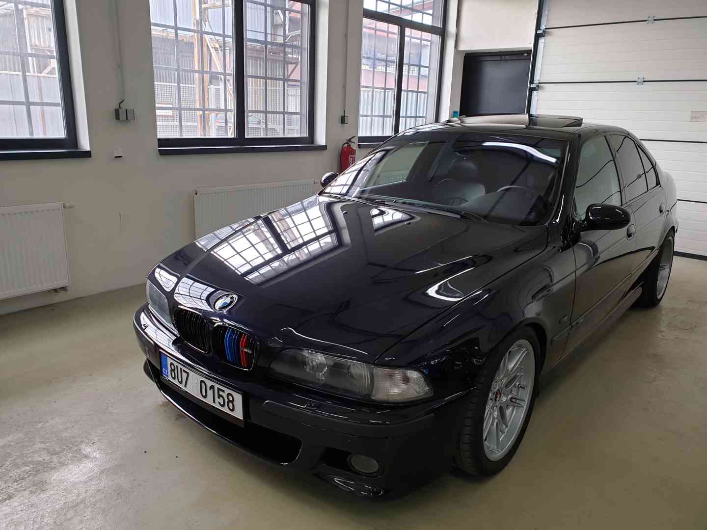 BMW E39 M5 - foto 1