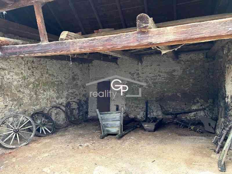 Prodej nemovitosti s rozsáhlými pozemky, Hracholusky - foto 14