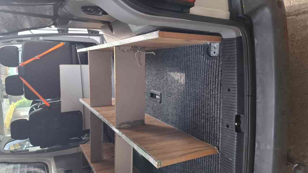 prodám vestavbu na spaní do VW T5 - foto 4