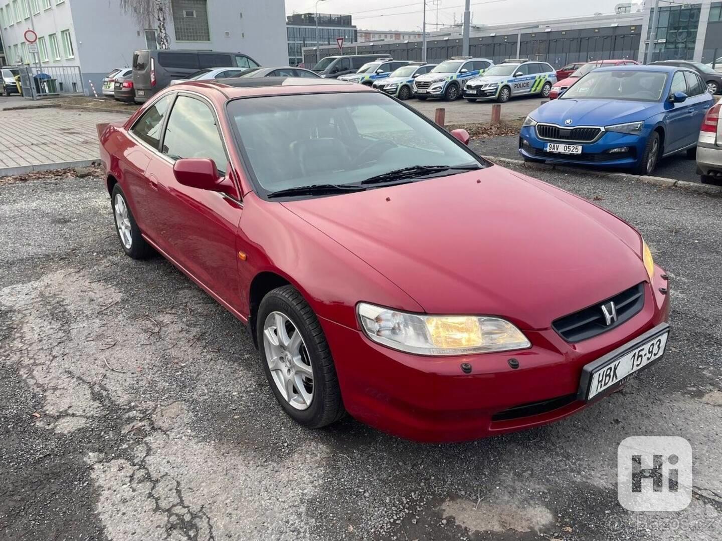 Honda Accord 3,0   V6 - foto 1
