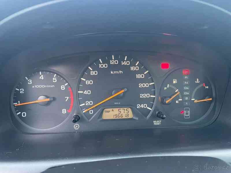 Honda Accord 3,0   V6 - foto 11