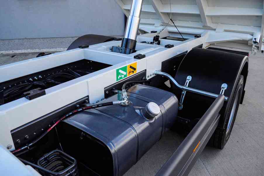 MERCEDES ATEGO 1622 TŘÍSTRANNÝ SKLÁPĚČ HYDRAULICKÁ RUKA EU5 - foto 87