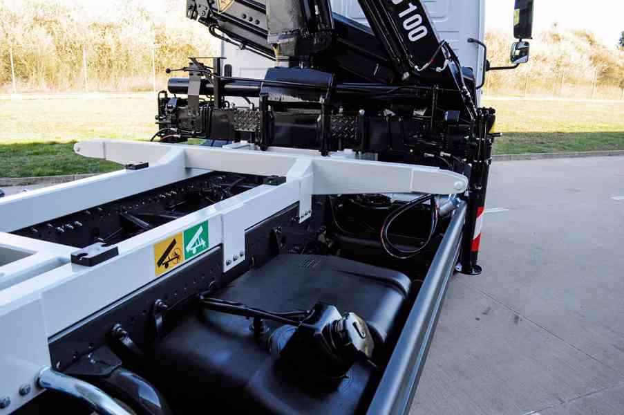 MERCEDES ATEGO 1622 TŘÍSTRANNÝ SKLÁPĚČ HYDRAULICKÁ RUKA EU5 - foto 91