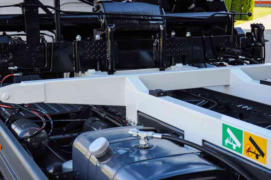 MERCEDES ATEGO 1622 TŘÍSTRANNÝ SKLÁPĚČ HYDRAULICKÁ RUKA EU5 - foto 84