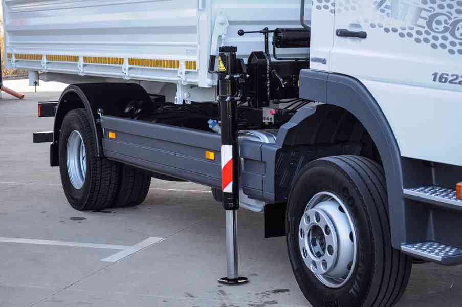 MERCEDES ATEGO 1622 TŘÍSTRANNÝ SKLÁPĚČ HYDRAULICKÁ RUKA EU5 - foto 105