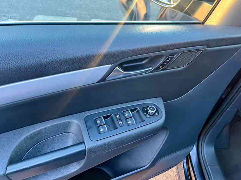 Volkswagen Sharan 2.0 TDI 4Motion Highline 103kw - foto 10