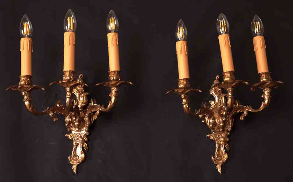 Párové tříramenné apliky / nástěnné lampy Ludvík XV - foto 2