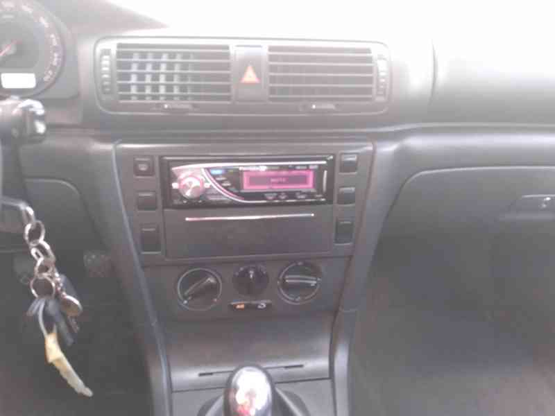 ŠKODA SUPERB 2.0 i 85kW ČR,2.MAJITEL-BENZÍN - foto 19