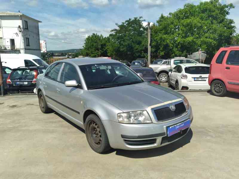 ŠKODA SUPERB 2.0 i 85kW ČR,2.MAJITEL-BENZÍN - foto 1