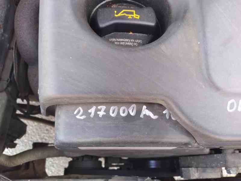 ŠKODA SUPERB 2.0 i 85kW ČR,2.MAJITEL-BENZÍN - foto 25