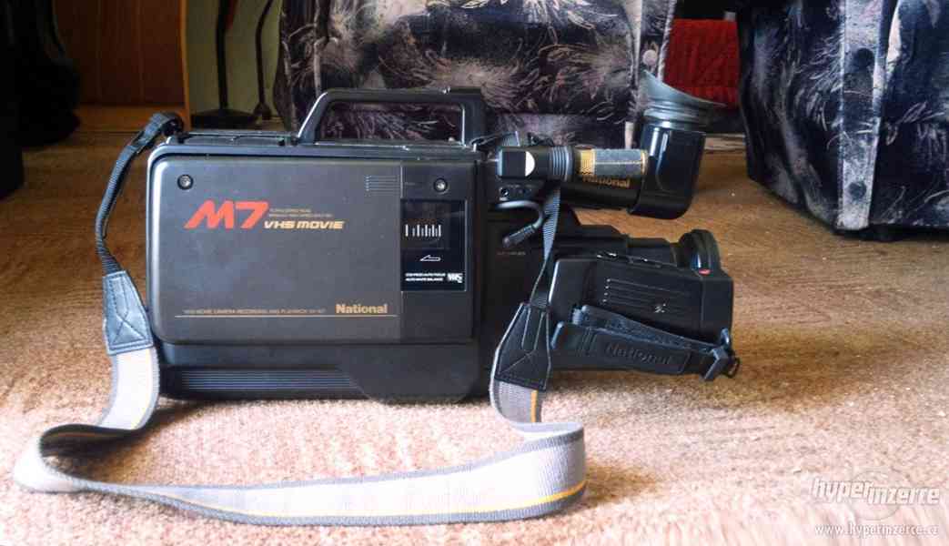 FILMOVÁ VINTAGE KAMERA VHS MOVIE NATIONAL M7 CCD - foto 2