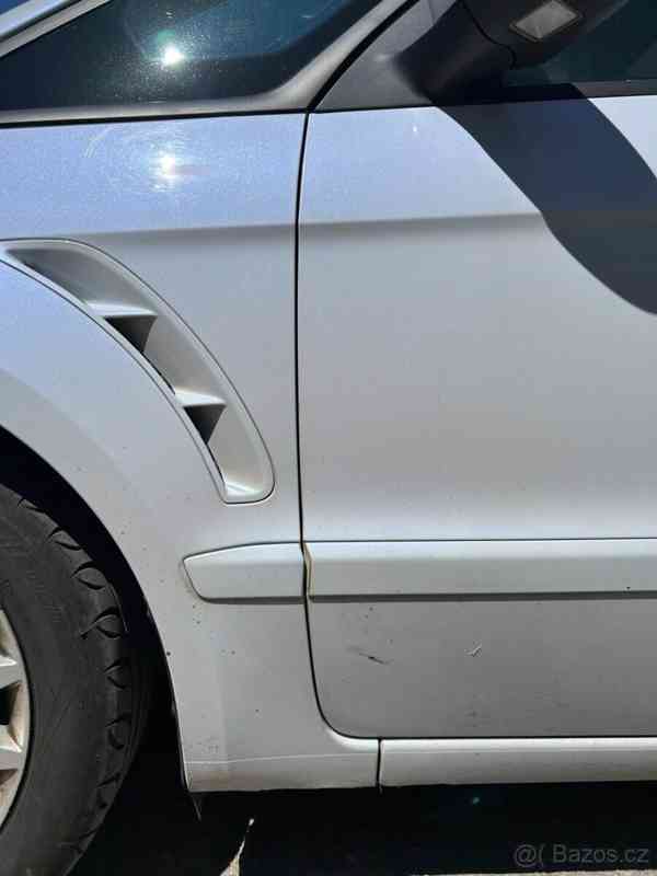 Ford S-MAX 2,0 - foto 3