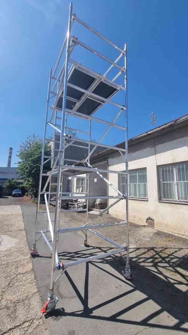 Pojízdné hliníkové lešení Klasiko 1450x1800, PV 6,2m - foto 3