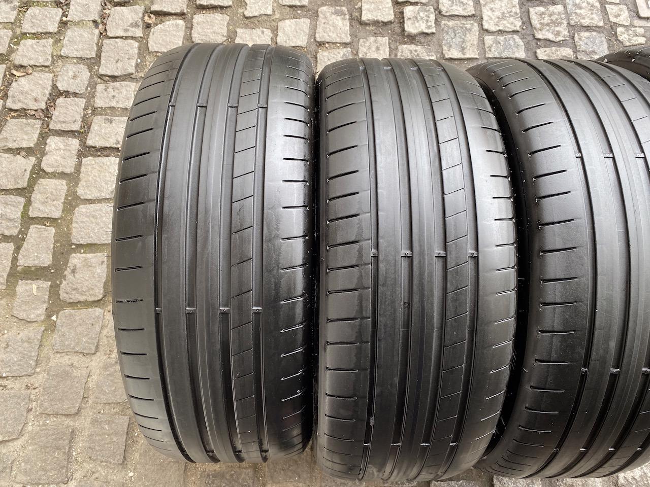225 45 19 R19 letní runflat pneu Dunlop Sport Maxx - bazar ...