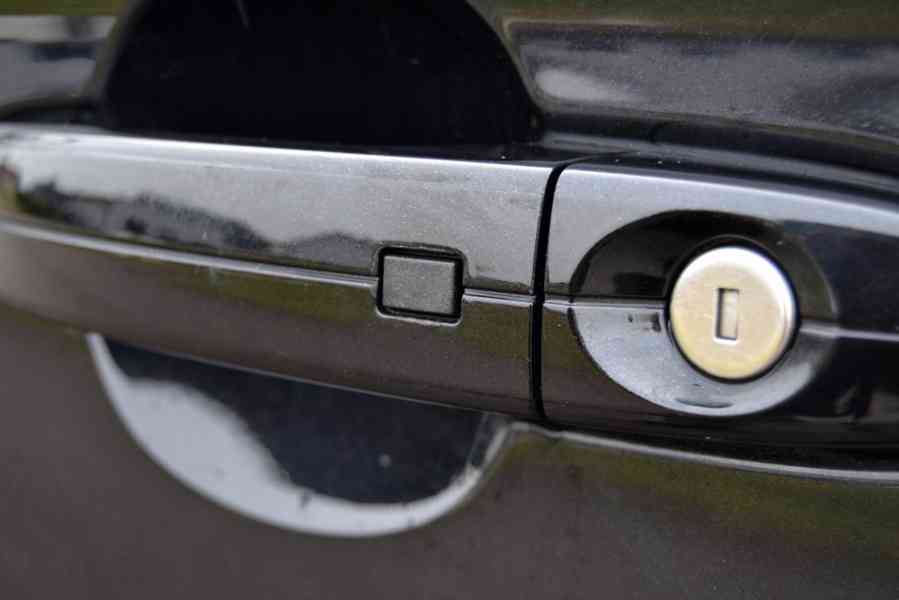 Ford Mondeo 2.0 TDCI Titanium X kombi facelift - foto 17