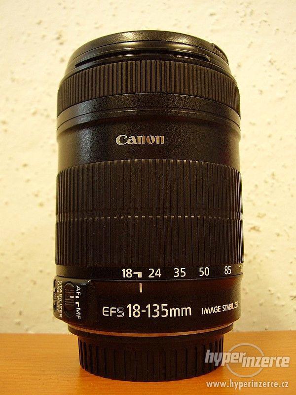 Canon EF-S 18-135mm f/3.5-5.6 IS - foto 1