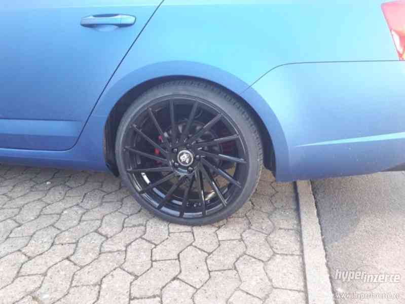 Skoda Octavia RS 2.0 TSI - foto 8