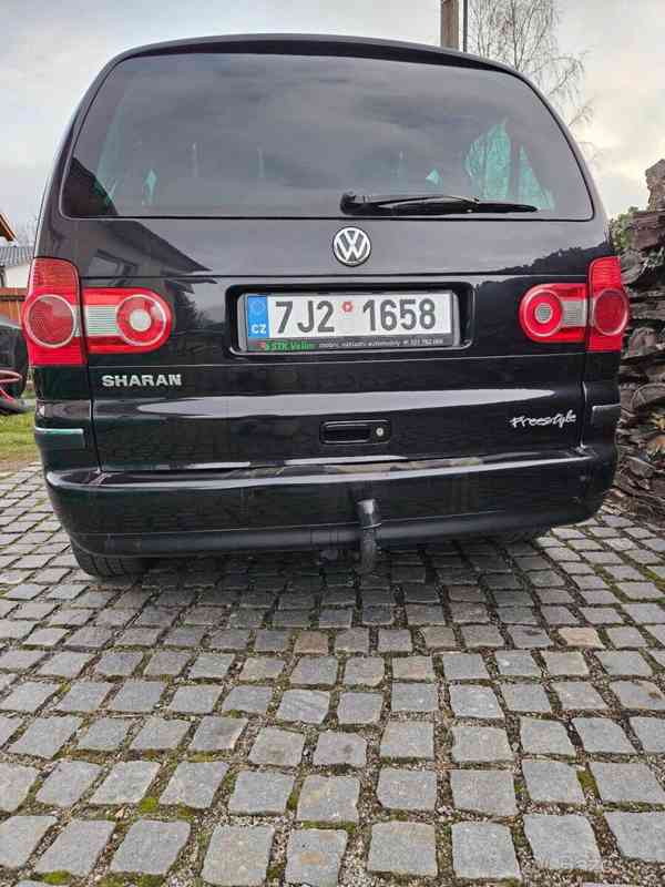 Volkswagen Sharan 2,0 - foto 2