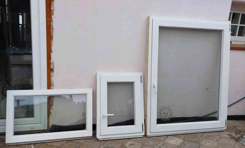 Plastové okna 5 kusů,ceny od 1000 kč za kus.Rozměry.145x115, - foto 2