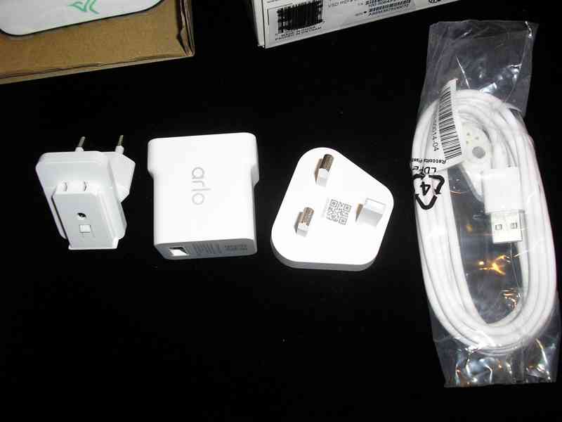 Dobíjecí magnetický kabel pro kamery Arlo.... - foto 3