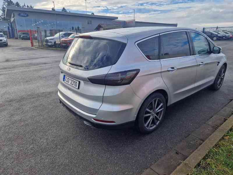 Ford S-MAX 2,0   132kW, Titanium, tažné zařízen - foto 14