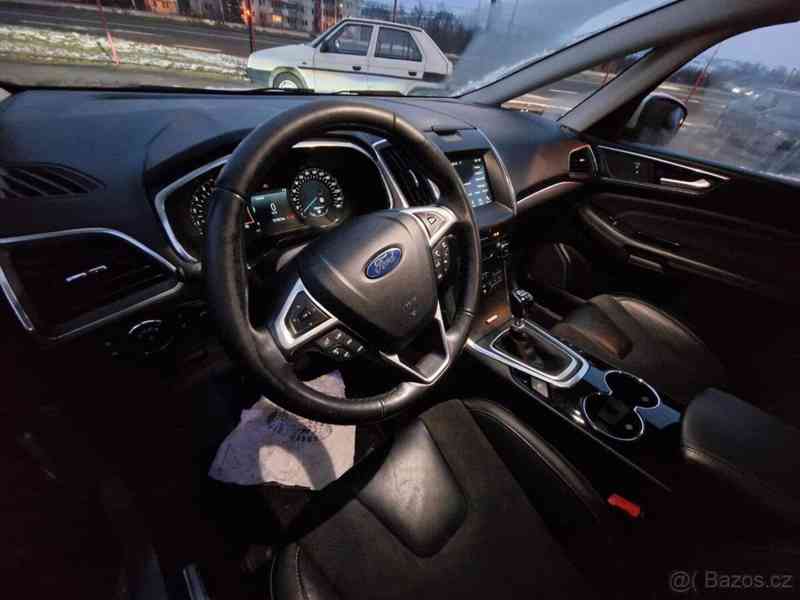 Ford S-MAX 2,0   132kW, Titanium, tažné zařízen - foto 3