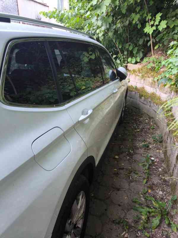 Volkswagen Tiguan auto jako nové - foto 17