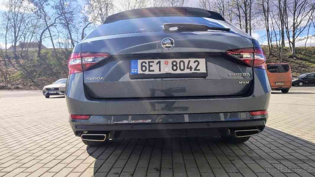 Škoda Superb 2,0 TSI 206kW DSG 4x4 - foto 10