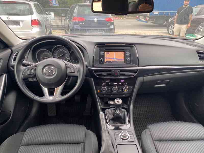 Mazda 6 2,0i Lim. Sports-Line benzín 121kw - foto 11