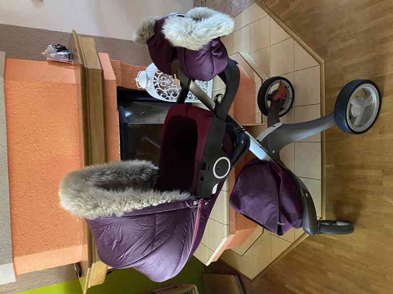 Kočárek STOKKE xplory V4+ velka výbava - foto 1